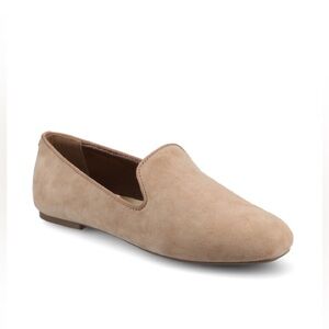 Like new gorgeous 7.5 genuine suede beige BIRDIES loafers